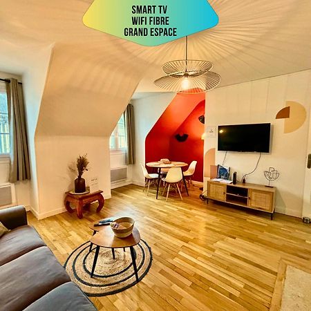 Le Corneille - Ideal Pros & Couples - Centre Historique - Chateau 5Min - Gare 10Min - Au Calme - Fibre Compiegne Exterior photo